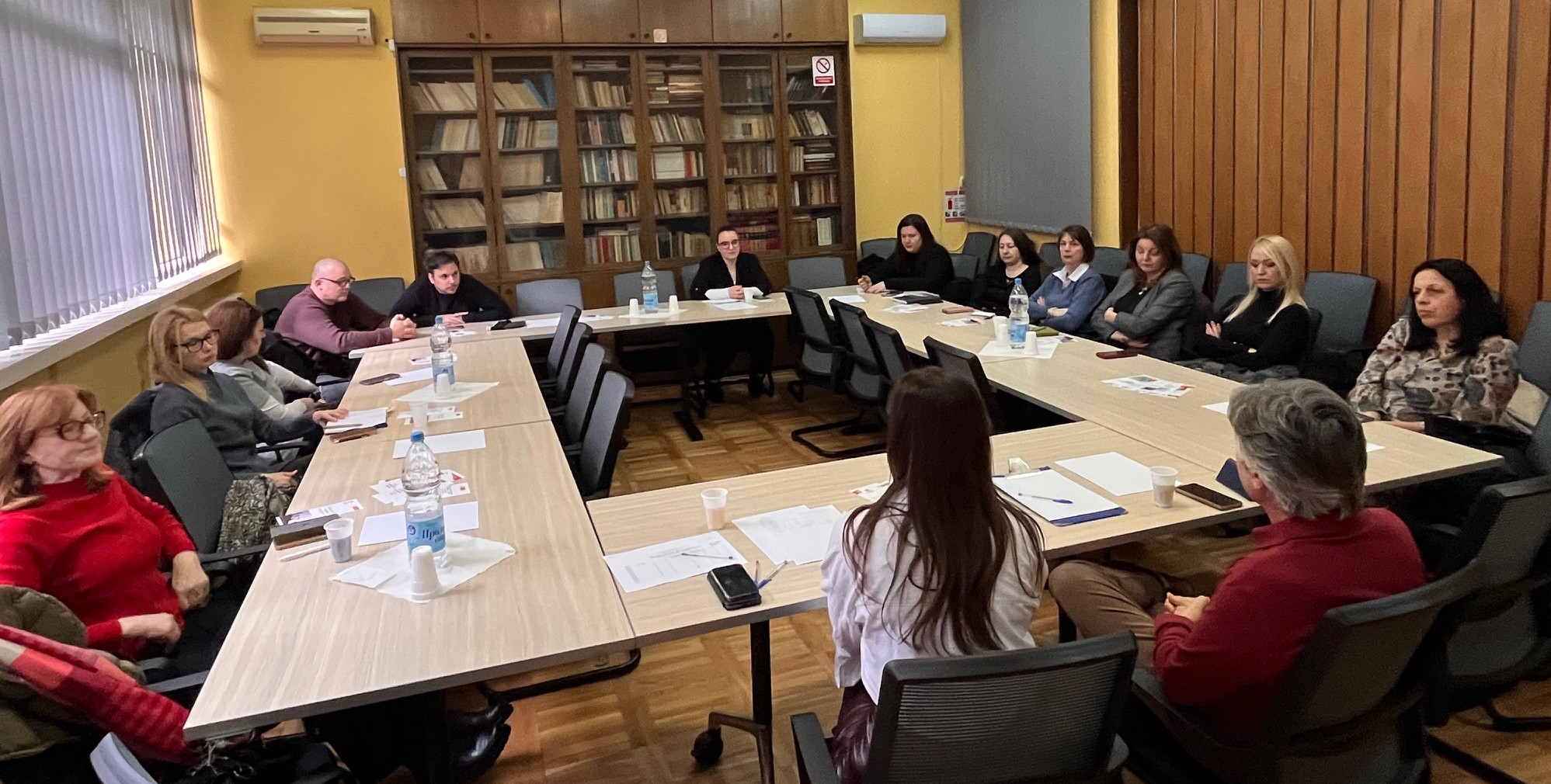 Округли сто: Третман намењен адолесцентима као део спровођења посебне обавезе